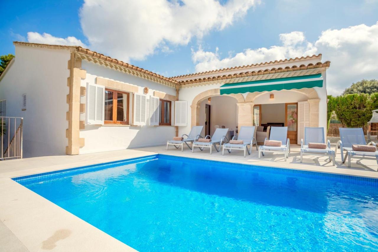 Villa Ca'N Sohn By Sealand Villas Cala de Sant Vicenc Екстериор снимка